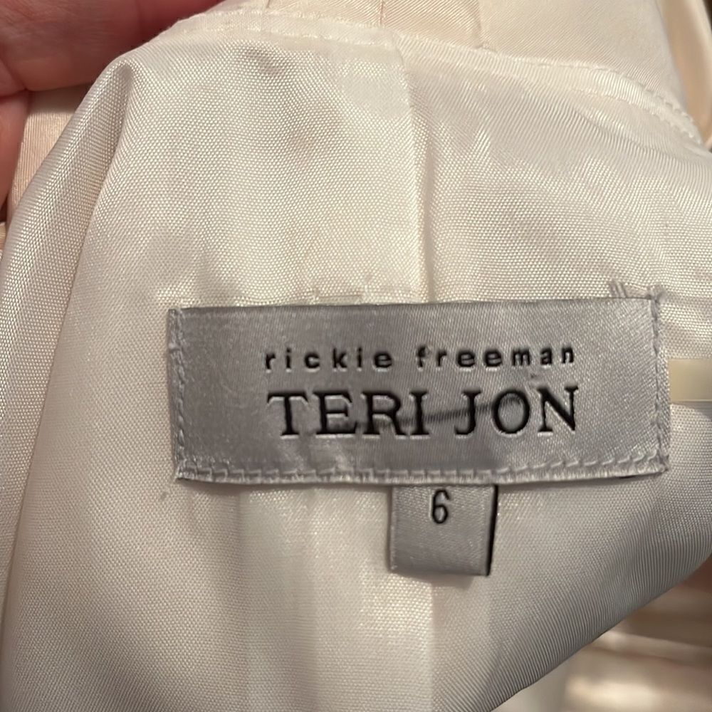 Rickie Freeman For Teri Jon Cream In Color Blazer Feminine Ruffle Event - Picture 13 of 13